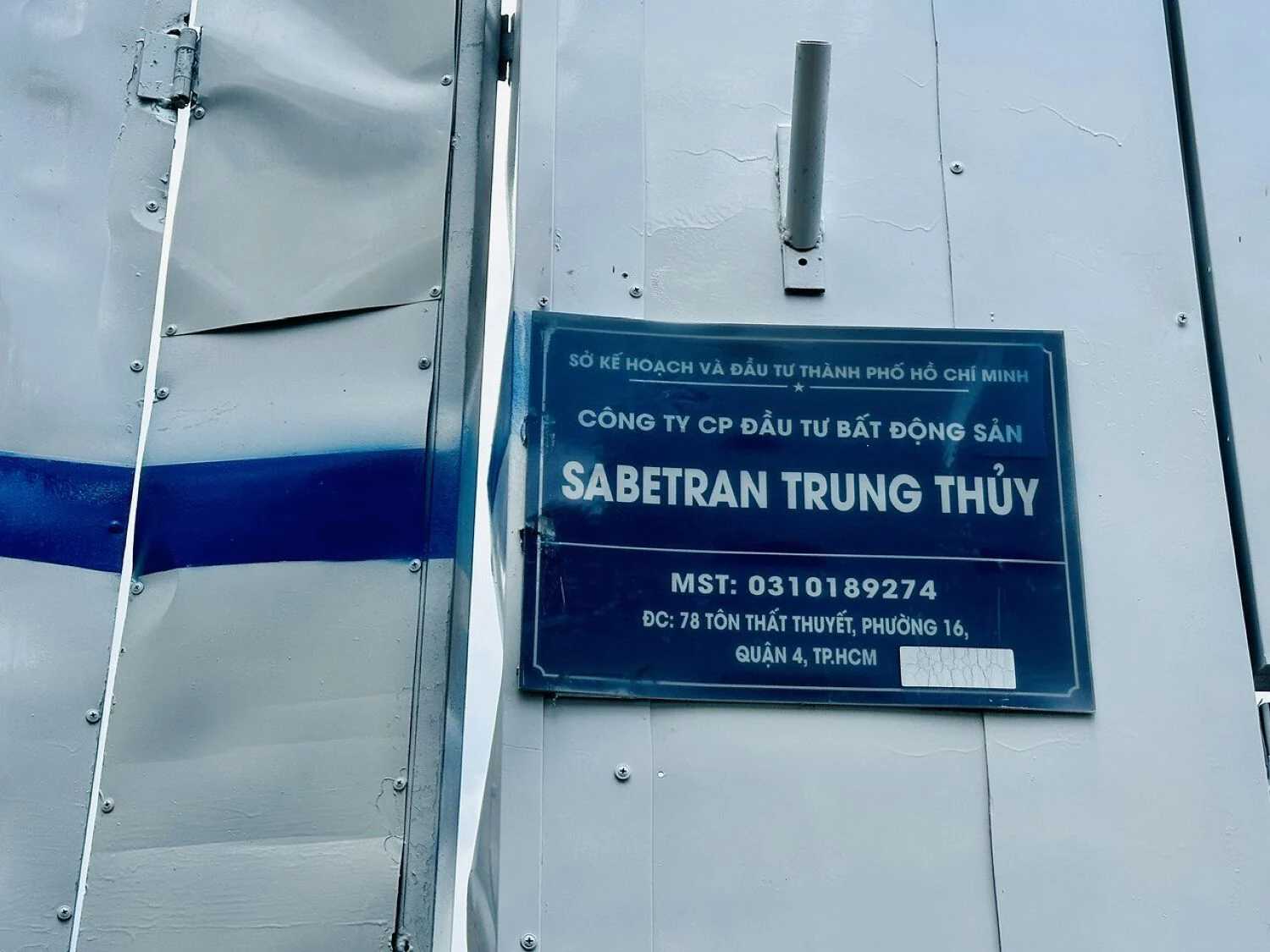 Biển pháp nhân dự án tại 78 Tôn Thất Thuyết