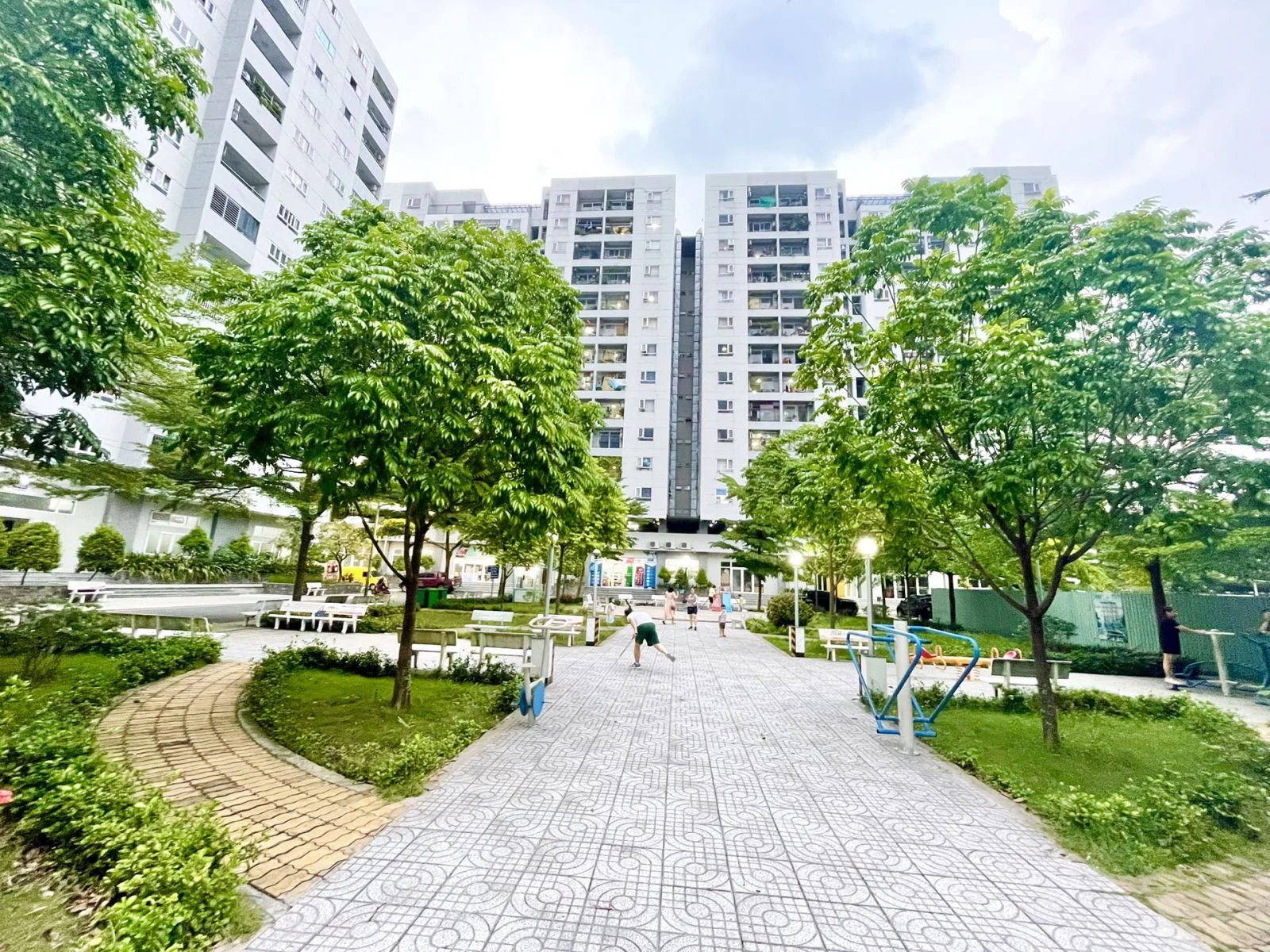 Ảnh thực tế khu tập luyện ngoài trời Hiệp Thành Buildings
