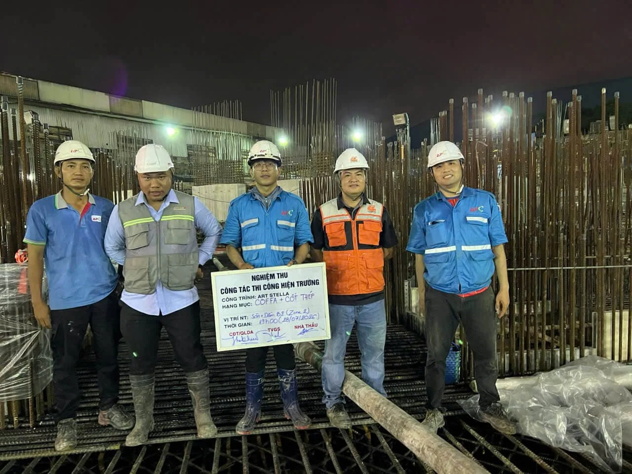 Nghiệm thu cốp pha và cốt thép sàn B2 ArtStella