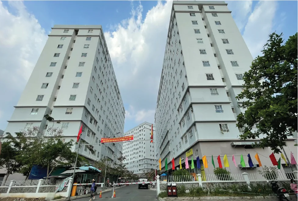 Ảnh thực tế lối vào khu căn hộ Chương Dương Home