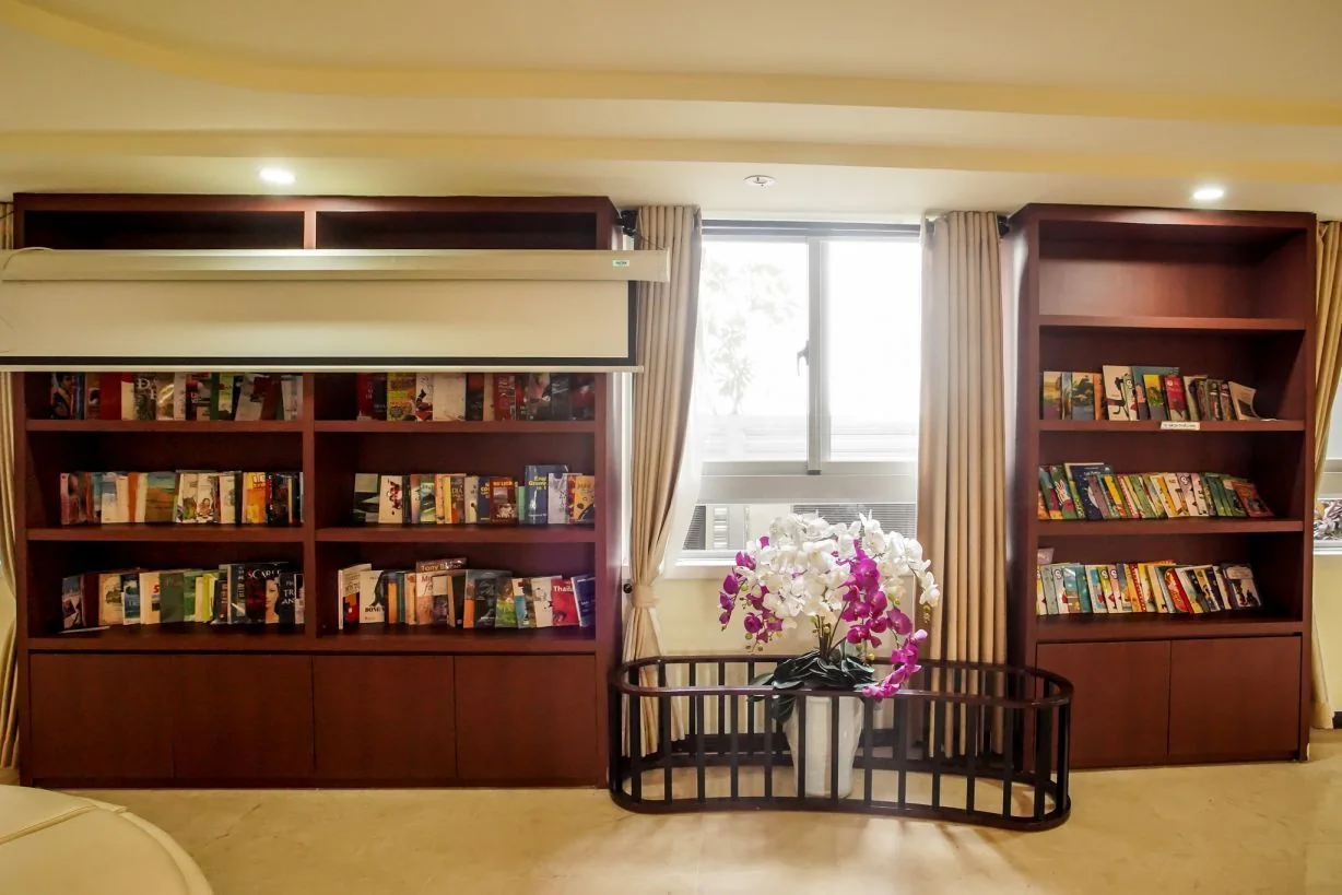 Không gian đọc sách và sinh hoạt chung Cosmo City