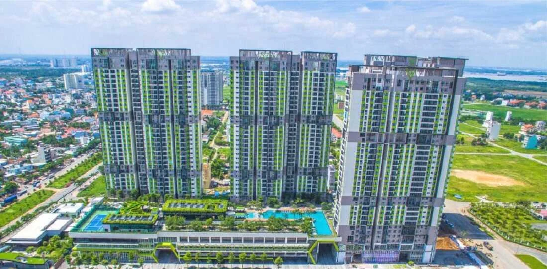 Feliz en Vista 1 Toàn cảnh ba tháp nhà ở Feliz en Vista và khối tiện ích phía trước